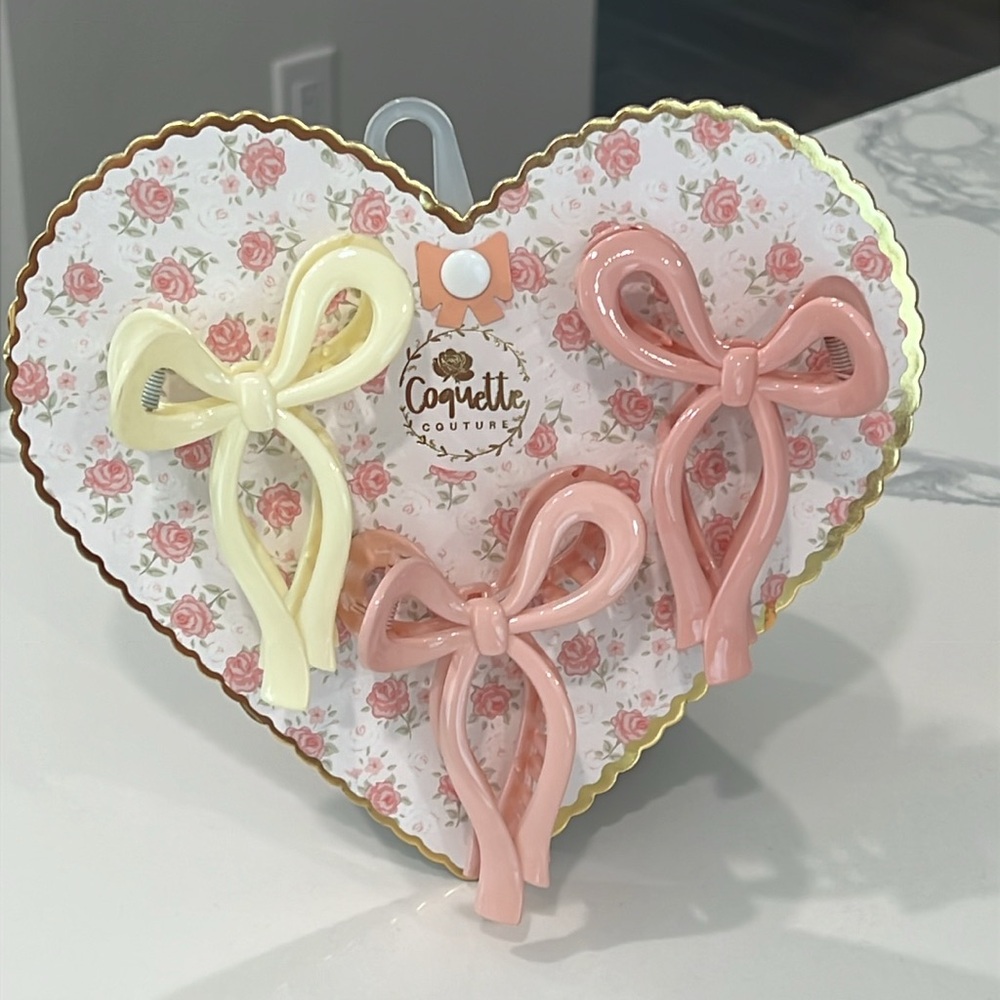 🎀Cute. 🎀BOW Hair Clips